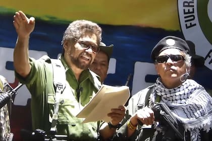 Iván Márquez, el guerrillero de las FARC que pasó de negociar la paz a retomar las armas
