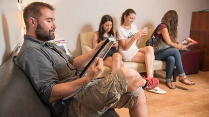 Iván Ocampo viajó desde Chile para operarse; allí las cirugías estéticas en hombres están muy mal vistas