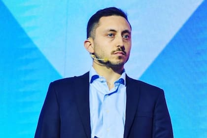 Iván Schargrodsky continúa con su ciclo en nueva radio (Foto Instagram @ischargro)