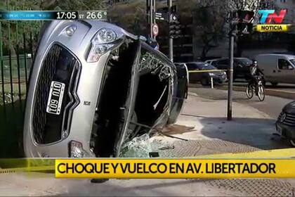 Iván Zamorano chocó con su auto
