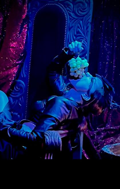 Ivanna Rossi en un show de canciones italianas