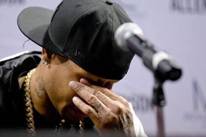 Iverson, entre lágrimas al anunciar su retiro definitivo