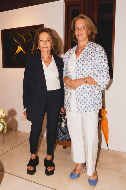Ivonne Martin y Julia Pou, madre del expresidente de Uruguay, Luis Lacalle Pou