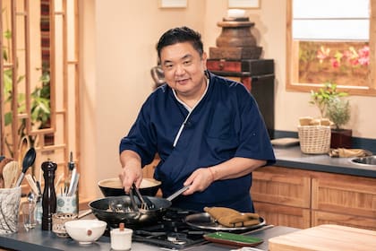 Iwao Komiyama sostiene que en el mar argentino "hay muchos pescados blancos, que la gente no los conoce, no son valorados"