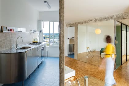 Izq.: Mueble de cocina en acero inoxidable y hierro crudo laqueado para la reforma de un departamento, ejecutado en asociación con Santiago Legnini Otero. Der.: Puertas corredizas espejadas, parte de la misma reforma.