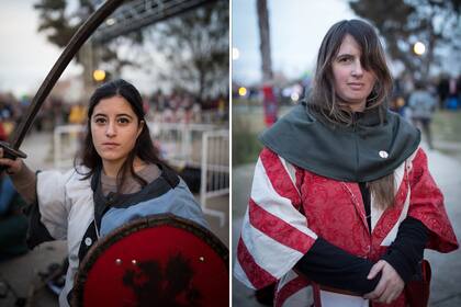 Izq: Rocío (25). Equipo: Valherjes. ¿Qué es lo que más te gusta de esta competencia? "Me encanta recrear la edad media". Der: Eliana (35). Equipo: Newbery. "Me gusta entrar al campo de batalla y meterme en otro mundo, el mundo medieval".