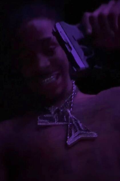 Ja Morant en uno de los videos en los que apareció con un arma de fuego