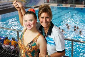 "¡Qué linda es mi vida!" Jacinta, la artista del agua, pelea por llegar a Tokio