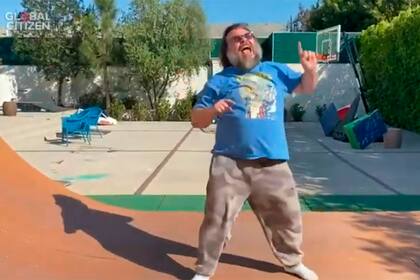 Jack Black mostró su divertida rutina de ejercicio