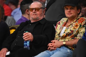 Jack con su hijo Ray, el 4 de abril de este año viendo a los Lakers