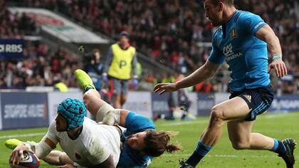 Jack Nowell apoyó dos tries para el triunfo ante Italia