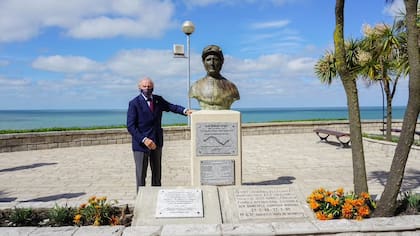 Jackie Stewart en el Torreón de Mar del Plata, Allí corrió en 1949 y Fangio logró su primer triunfo internacional.