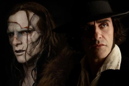 Jacob Elordi y Oscar Isaac, protagonistas de "Frankenstein", disponible en Netflix