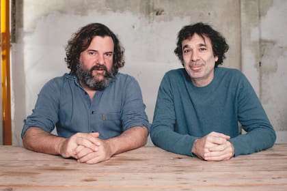 Jacobo Bergareche y Mariano Sigman, amigos y coautores de libro "Amistad" (Debate)