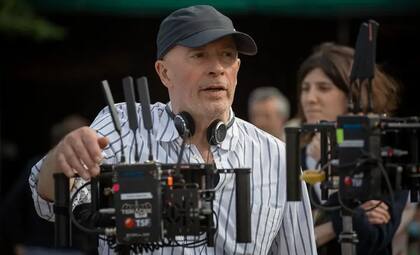 Jacques Audiard, en pleno rodaje de Emilia Pérez