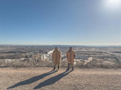 "Jaguar en cerro", obra de Edgar Calel en La oficina