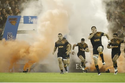 Jaguares no fue humo en la noche de Liniers: con una formidable producción, goleó a Brumbies y pasó a la final del Súper Rugby.