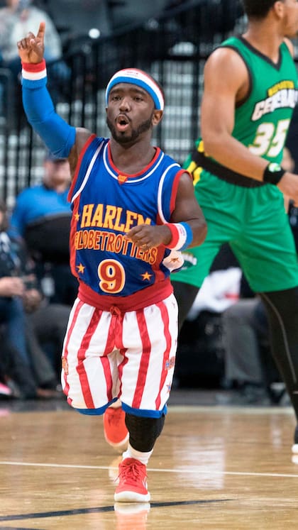 Jahmani Swanson, la figura de los Harlem Globetrotters de 1,35 mts