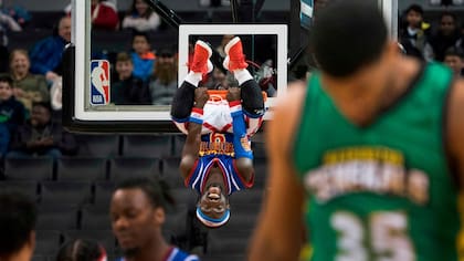 Jahmani Swanson, la figura de los Harlem Globetrotters de 1,35 mts