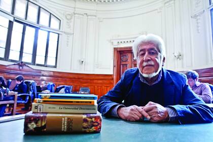 Jaime Quezada, el poeta que acogió a Bolaño en su regreso, en 1973