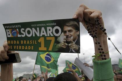 Jair Bolsonaro quiere al juez del Lava Jato, que metió a Lula preso, en su nuevo gobierno