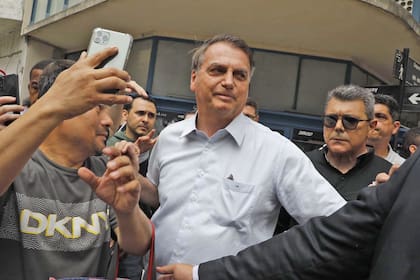 Jair Bolsonaro al salir de la reunión con Javier Milei en el hotel Libertador.