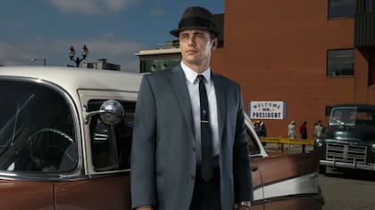 Jake Epping en los 60 con el objetivo de evitar que maten a Kennedy