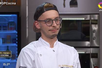 Jakub enamoró al jurado con su fricasé de pollo y arroz aromatizado en El gran premio de la cocina