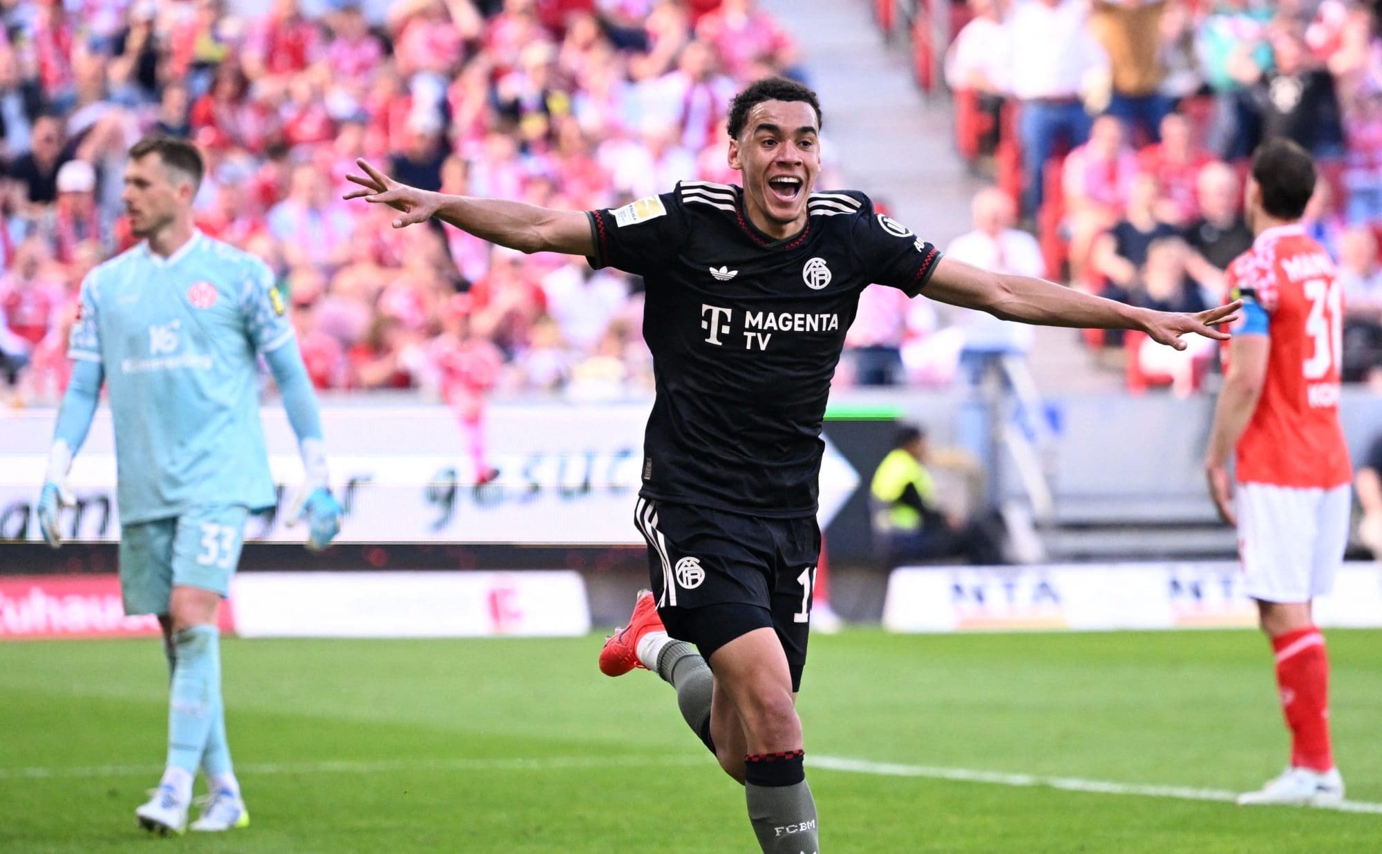 Haris Tabakovic hunde al Dortmund y acerca al Gladbach a la salvación en la Bundesliga — image 4