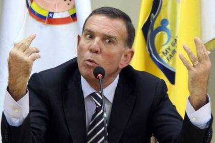 "Jamás me llamó nadie, ni influyeron en la decisión", dijo Napout