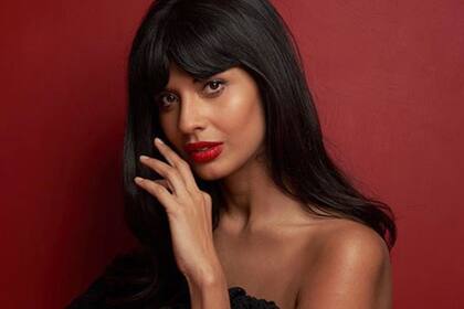 Jameela Jamil es una actriz y activista británica