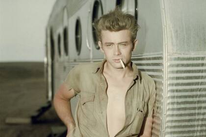 James Dean durante la filmación de Gigante