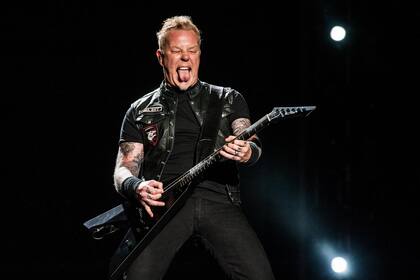James Hetfield, al frente de un show que arrasó el recuerdo de la última actuación de Metallica en Argentina, hace tres años en el Unico de La Plata