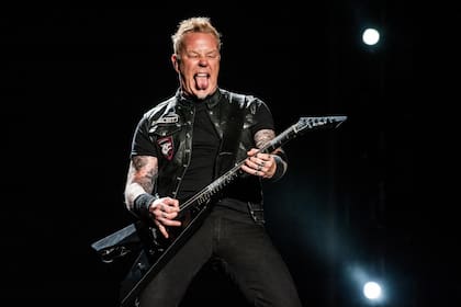 James Hetfield, al frente de un show que arras el recuerdo de la ltima actuacin de Metallica en Argentina, hace tres aos en el Unico de La Plata