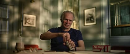 James Lewis, durante años el principal sospechoso del caso Tylenol, concedió una entrevista a los realizadores del documental poco antes de su muerte (Netflix)