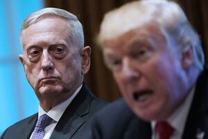 Mattis, exsecretario de Defensa de Trump, acusa al presidente de dividir al país