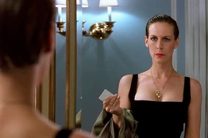 Jamie Lee Curtis en Mentiras verdaderas. La actriz hizo público el problema de adicción que enfrentó en gran parte de su carrera