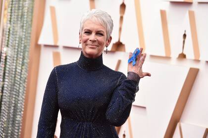 Jamie Lee Curtis llega a la ceremonia de los premios Oscar el domingo 27 de marzo de 2022 en el Teatro Dolby en Los Ángeles. (Foto por Jordan Strauss/Invision/AP)