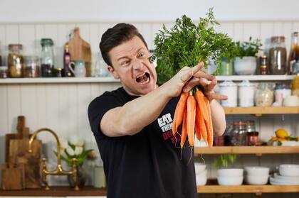 Jamie Oliver puso en venta sus negocios debido a la fuerte competencia en el mercado de comidas informales