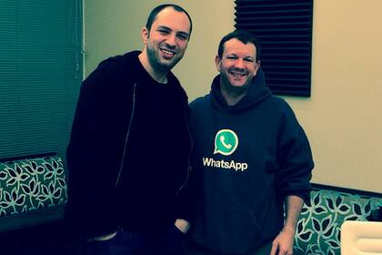 Jan Koum y Brian Acton en 2014, cuando WhatsApp fue adquirido por Facebook en 19 mil millones de dólares