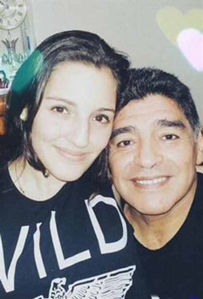 Jana y Diego Maradona, felices, possaron para la foto