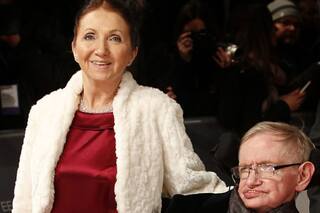 Jane Hawking: "Las enfermeras le decían genio, se arrodillaban a sus pies"