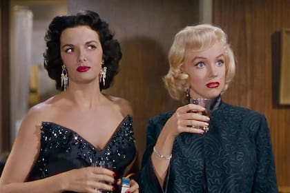 Jane Russell y Marily Monroe, protagonistas de Los caballeros las prefieren rubias, de 1953