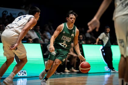 Jano Martínez saltó de Villa Mitre de Bahía Blanca a Ferro y fue la Revelación en su primera temporada en la Liga Nacional