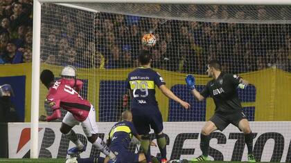 Jara, Cata Díaz y Orion, ninguno puede evitar el gol de Independiente del Valle