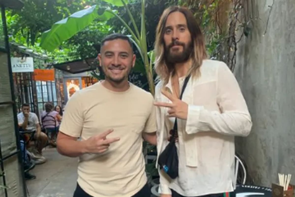 Jared Leto paseó por Palermo y se sacó fotos con sus fans - LA NACION