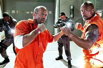 Jason Statham y Dwayne Johnson calientan motores para la inminente entrega de la saga