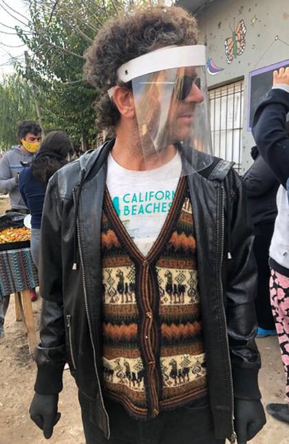 Javier Molina: "Dios me habrá sacado la vista, pero me puso los ojos en las manos y me regaló la creatividad para hacer arte"