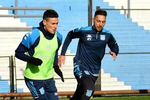 Javier Correa (a la derecha de Mauricio Martínez), un refuerzo que será respaldado por Pizzi