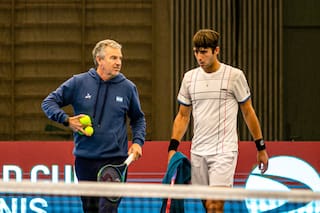 Cómo es el protocolo que permite que el capitán de la Copa Davis asista a un argentino en el circuito